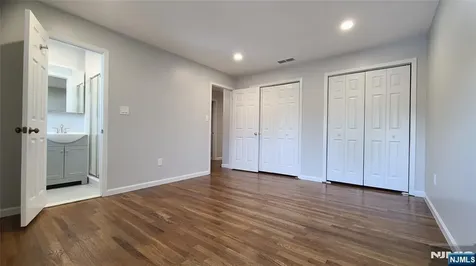 427 Grandview Place Fort Lee NJ 07024