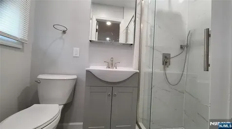 427 Grandview Place Fort Lee NJ 07024