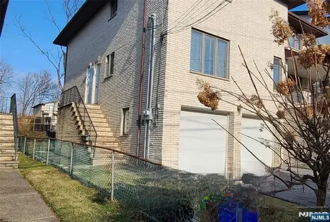 427 Grandview Place Fort Lee NJ 07024