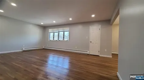 427 Grandview Place Fort Lee NJ 07024