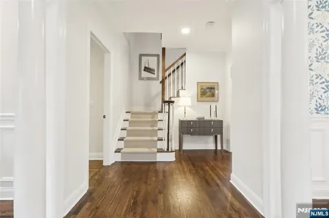 715 Hillcrest Ridgewood NJ 07450