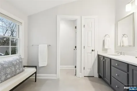 715 Hillcrest Ridgewood NJ 07450