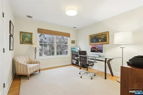 715 Hillcrest Ridgewood NJ 07450