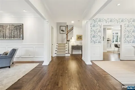 715 Hillcrest Ridgewood NJ 07450