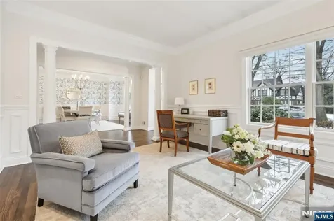 715 Hillcrest Ridgewood NJ 07450