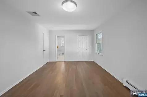 178A Eagle Avenue New Milford NJ 07646