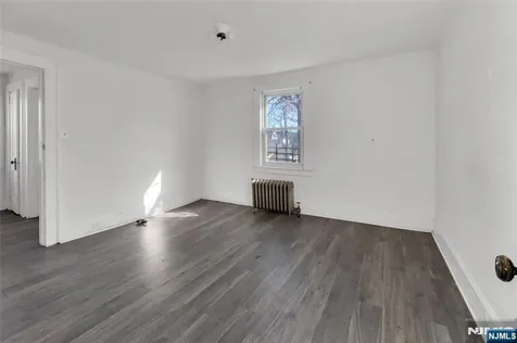184 Sunset Avenue Newark NJ 07106