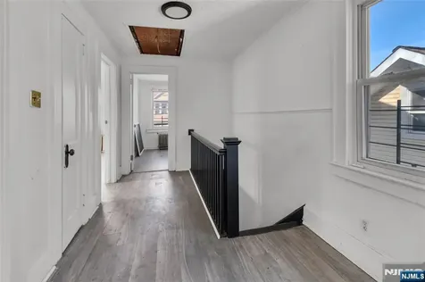 184 Sunset Avenue Newark NJ 07106