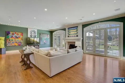 43 Chestnut Ridge Road Saddle River NJ 07458