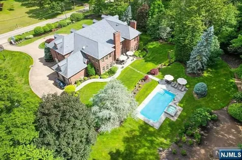 43 Chestnut Ridge Road Saddle River NJ 07458