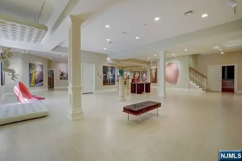 43 Chestnut Ridge Road Saddle River NJ 07458