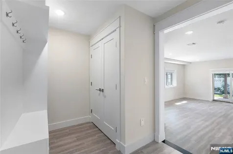 1639 Maple Street Fort Lee NJ 07024