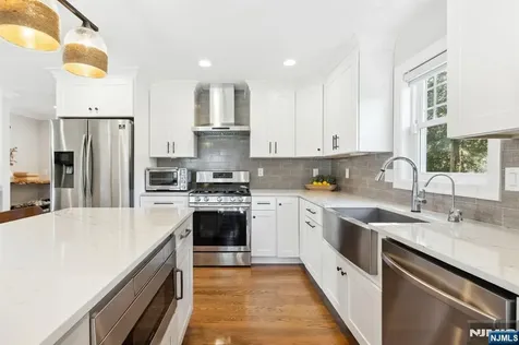 618 Delaware Avenue Ridgewood NJ 07450