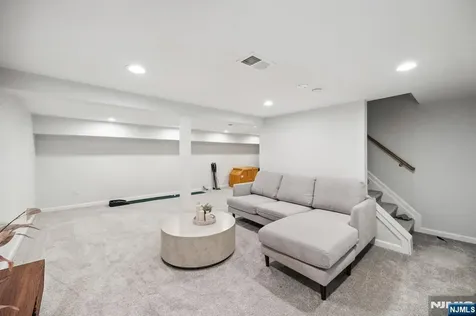 618 Delaware Avenue Ridgewood NJ 07450