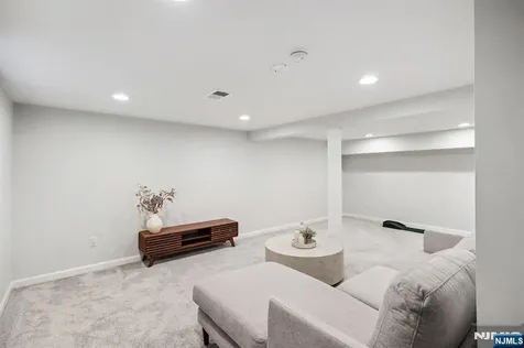 618 Delaware Avenue Ridgewood NJ 07450