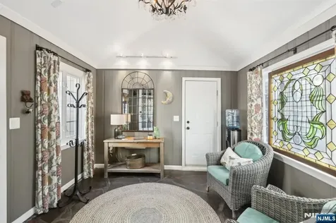 1 Van Dyke Drive Ho-ho-kus NJ 07423