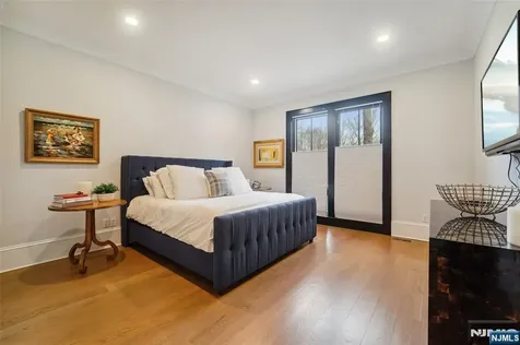 56 Dimmig Road Upper Saddle River NJ 07458