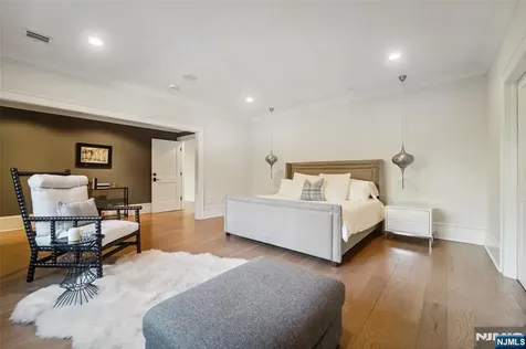 56 Dimmig Road Upper Saddle River NJ 07458