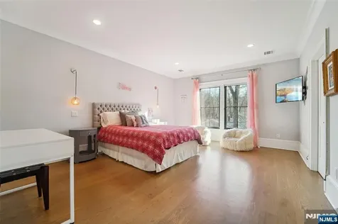 56 Dimmig Road Upper Saddle River NJ 07458