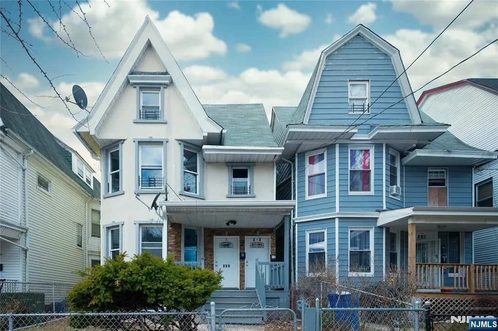 889 16th Street Newark NJ 07108