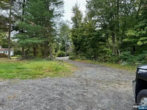 155 Schoolhouse Jefferson Township NJ 07438