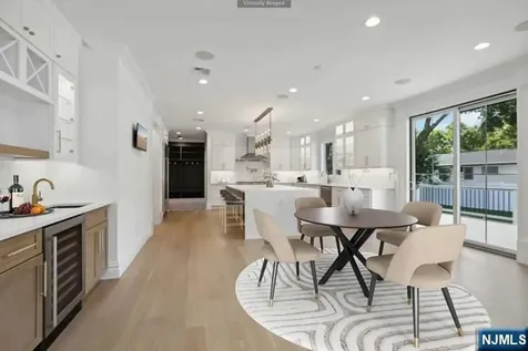 158 Lawrence Drive Paramus NJ 07652