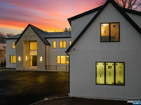 67 Hickory Lane Closter NJ 07624
