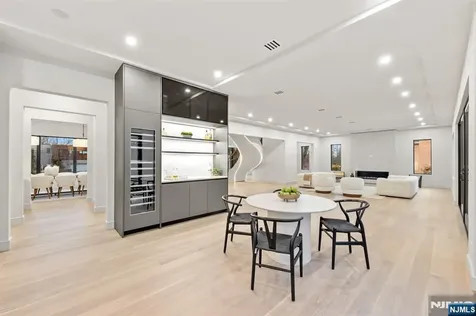 67 Hickory Lane Closter NJ 07624