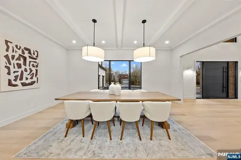 67 Hickory Lane Closter NJ 07624