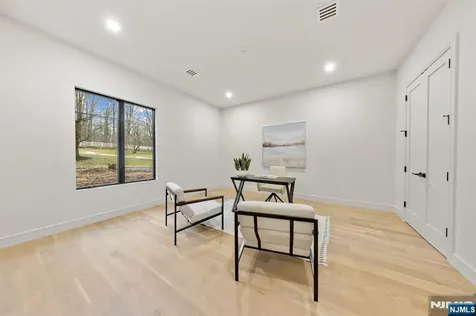67 Hickory Lane Closter NJ 07624
