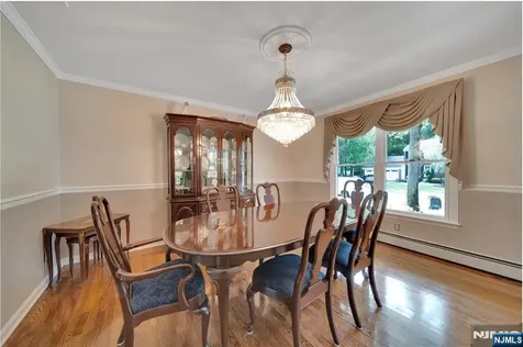 976 Cordes Court Oradell NJ 07649
