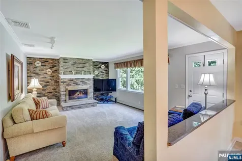 976 Cordes Court Oradell NJ 07649