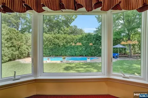 976 Cordes Court Oradell NJ 07649