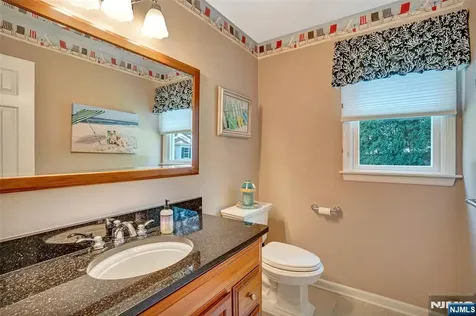 976 Cordes Court Oradell NJ 07649