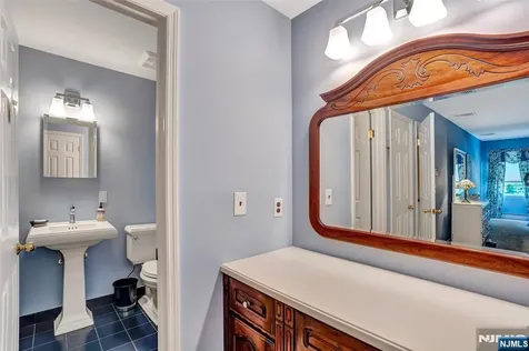 976 Cordes Court Oradell NJ 07649