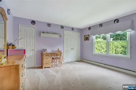 976 Cordes Court Oradell NJ 07649