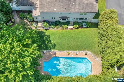 976 Cordes Court Oradell NJ 07649