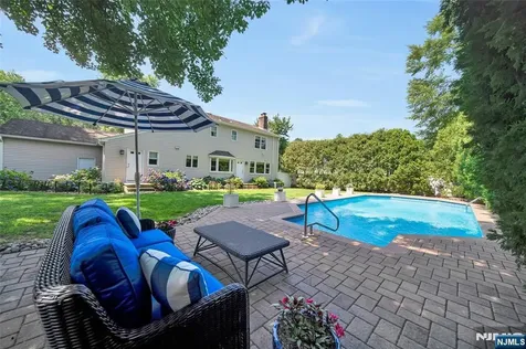 976 Cordes Court Oradell NJ 07649