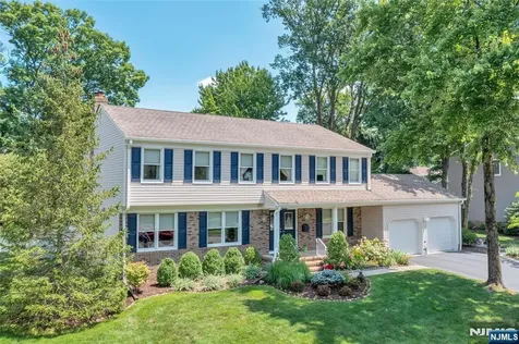 976 Cordes Court Oradell NJ 07649