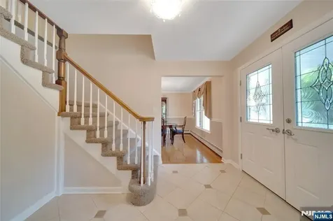 976 Cordes Court Oradell NJ 07649