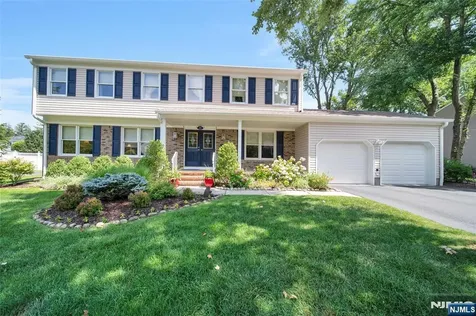 976 Cordes Court Oradell NJ 07649