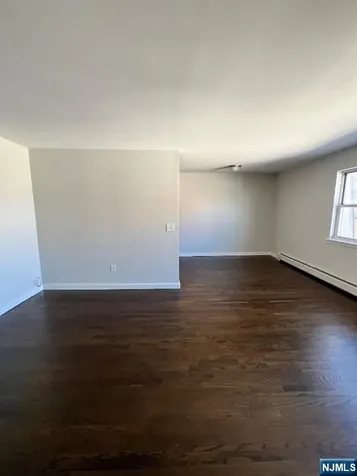 161 18th Union City NJ 07087