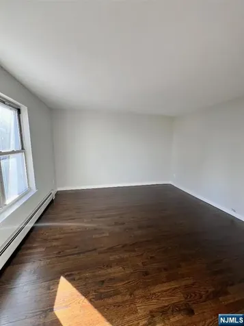 161 18th Union City NJ 07087