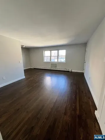 161 18th Union City NJ 07087