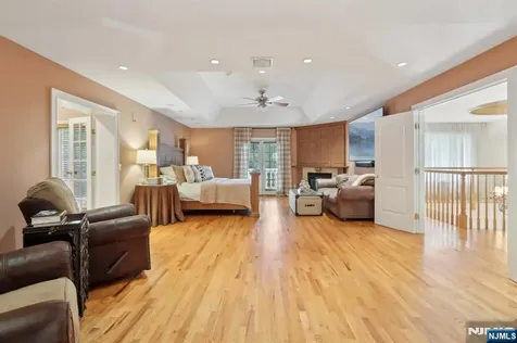 6 Primrose Court Upper Saddle River NJ 07458