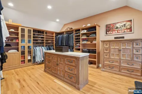 6 Primrose Court Upper Saddle River NJ 07458