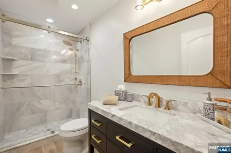 6 Primrose Court Upper Saddle River NJ 07458