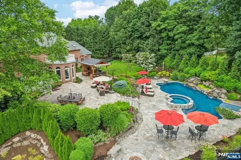 6 Primrose Court Upper Saddle River NJ 07458