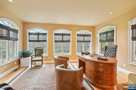 6 Primrose Court Upper Saddle River NJ 07458