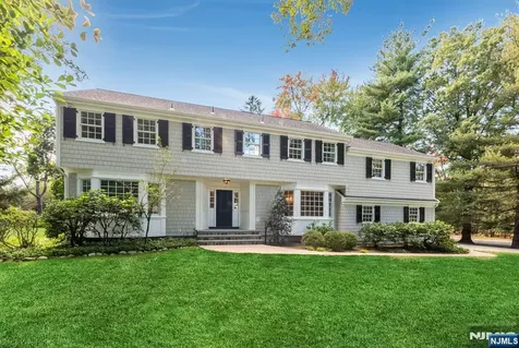 1 Stratford Court Demarest NJ 07627